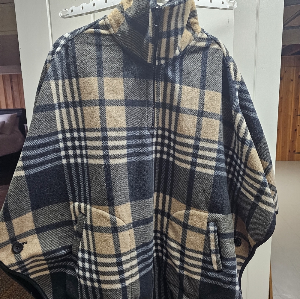 Swing poncho.